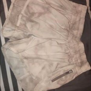 lululemon tracker shorts